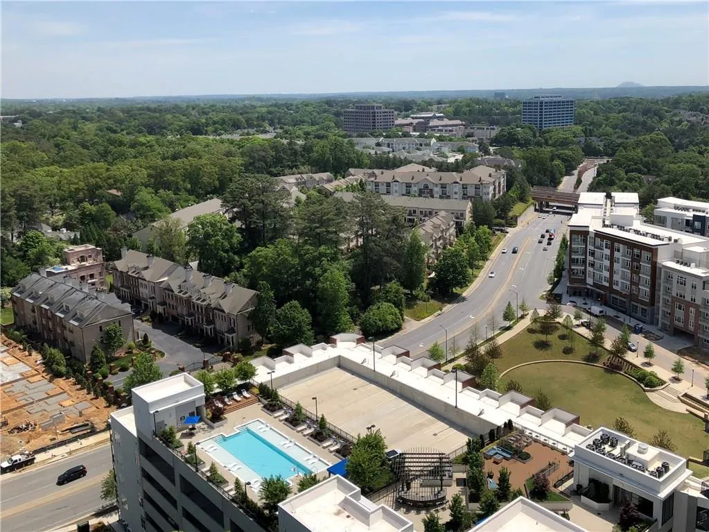 3481 Lakeside Drive Ne Unit 2702, Atlanta, Georgia 30326, 2 Bedrooms Bedrooms, ,2 BathroomsBathrooms,Residential,Sold,3481 Lakeside Drive Ne Unit 2702,6013368