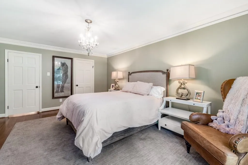 8940 Huntcliff Trace, Sandy Springs, Georgia 30350, 4 Bedrooms Bedrooms, ,3 BathroomsBathrooms,Residential,Sold,8940 Huntcliff Trace,7066263