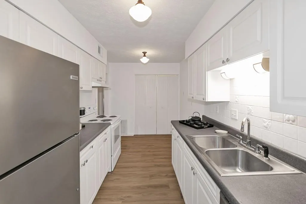725 Dalrymple Road Unit 1a, Sandy Springs, Georgia 30328, 2 Bedrooms Bedrooms, ,2 BathroomsBathrooms,Residential,Sold,725 Dalrymple Road Unit 1a,6842609