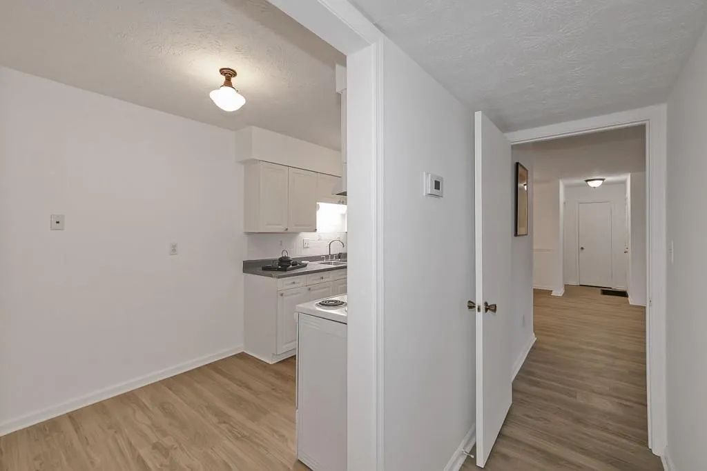 725 Dalrymple Road Unit 1a, Sandy Springs, Georgia 30328, 2 Bedrooms Bedrooms, ,2 BathroomsBathrooms,Residential,Sold,725 Dalrymple Road Unit 1a,6842609