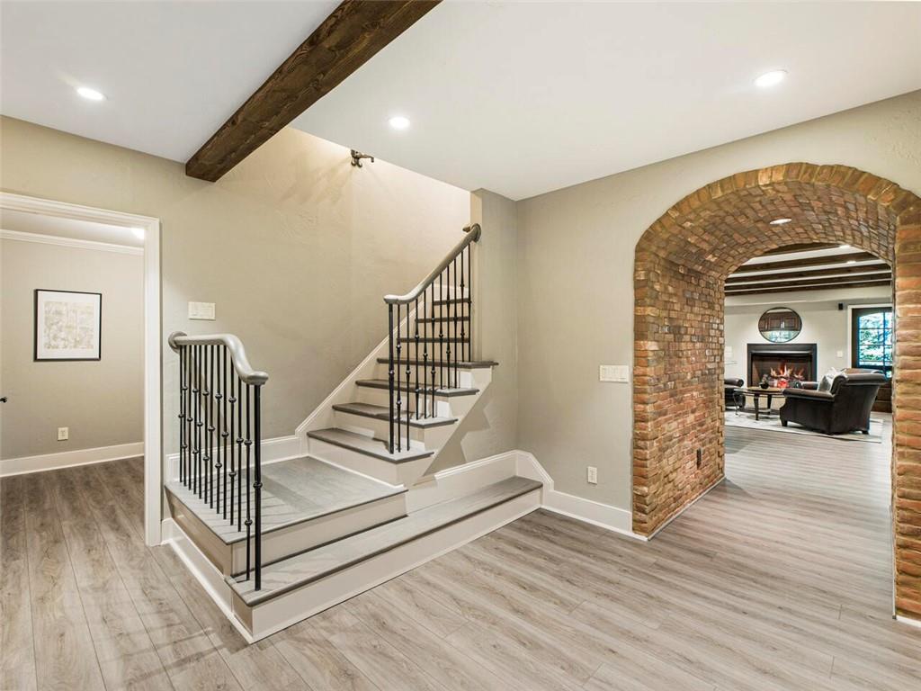 765 River Gate Drive, Sandy Springs, Georgia 30350, 5 Bedrooms Bedrooms, ,4 BathroomsBathrooms,Residential,Sold,765 River Gate Drive,7287495