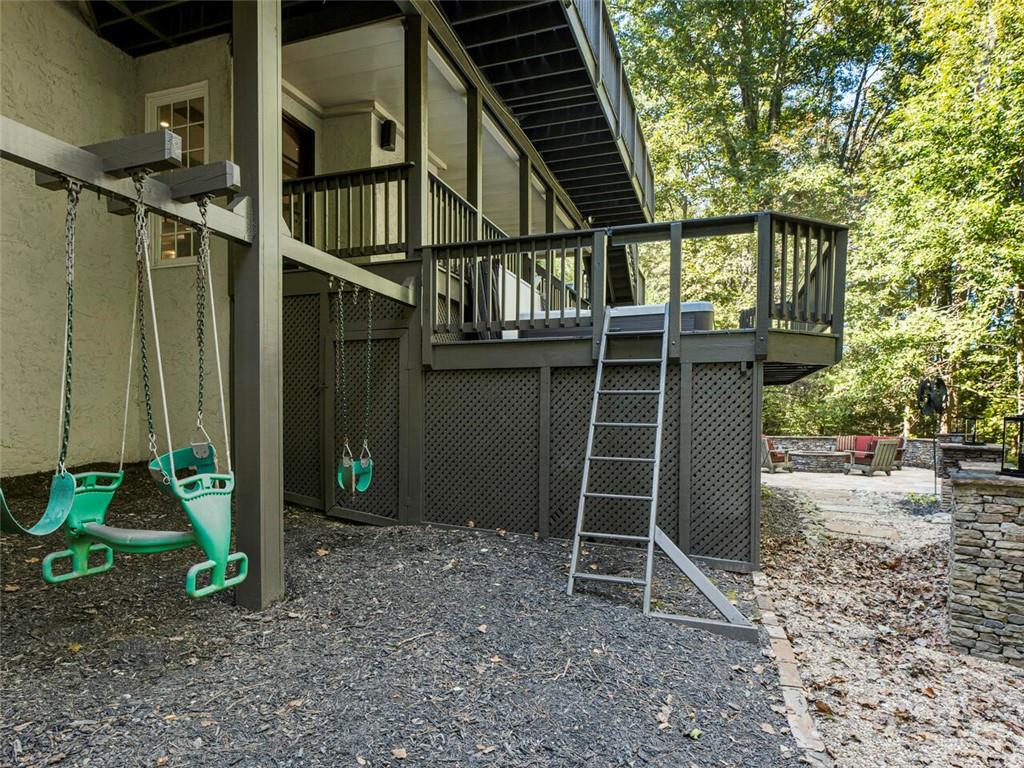 765 River Gate Drive, Sandy Springs, Georgia 30350, 5 Bedrooms Bedrooms, ,4 BathroomsBathrooms,Residential,Sold,765 River Gate Drive,7287495