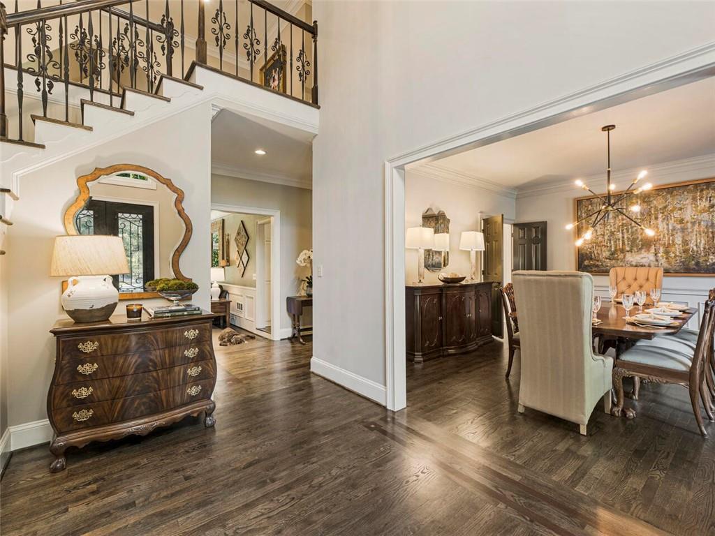 765 River Gate Drive, Sandy Springs, Georgia 30350, 5 Bedrooms Bedrooms, ,4 BathroomsBathrooms,Residential,Sold,765 River Gate Drive,7287495