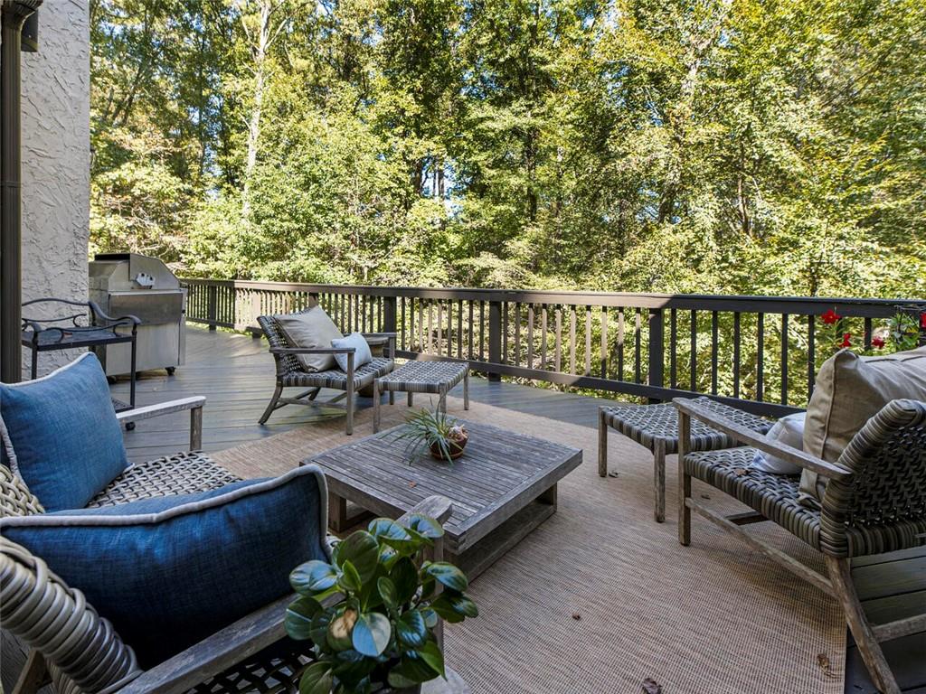 765 River Gate Drive, Sandy Springs, Georgia 30350, 5 Bedrooms Bedrooms, ,4 BathroomsBathrooms,Residential,Sold,765 River Gate Drive,7287495