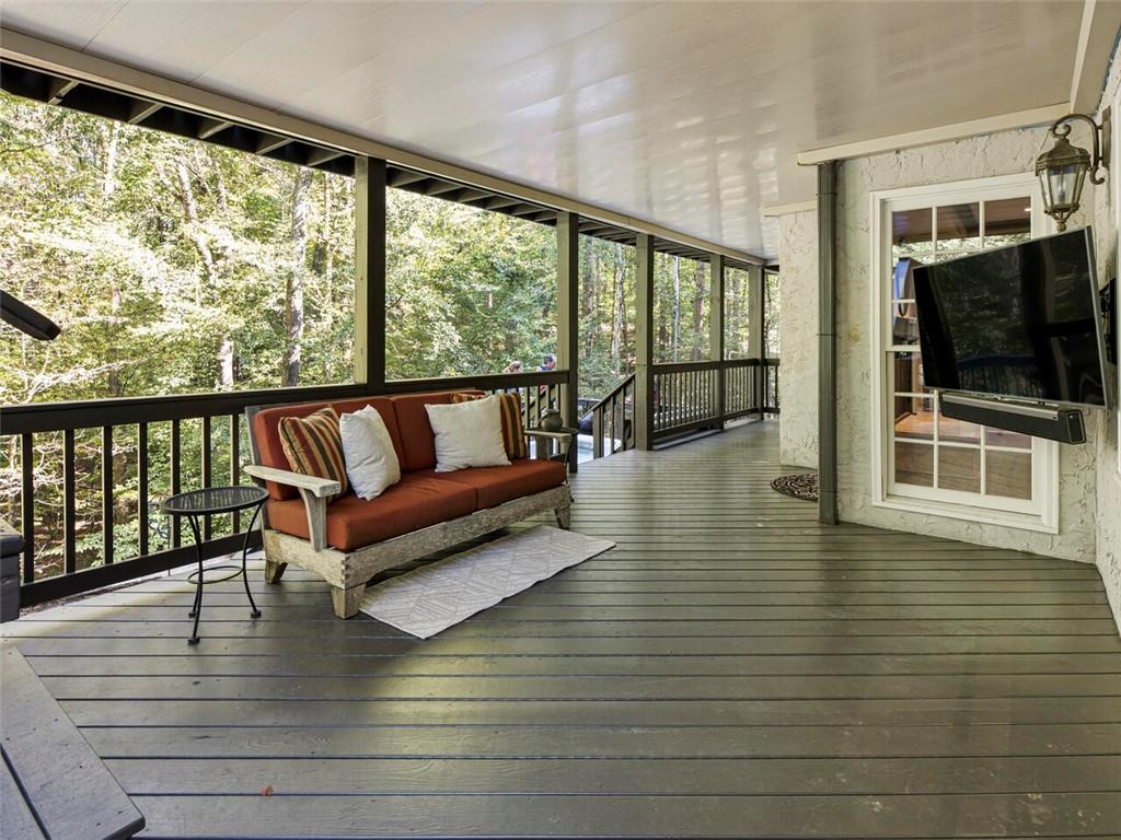 765 River Gate Drive, Sandy Springs, Georgia 30350, 5 Bedrooms Bedrooms, ,4 BathroomsBathrooms,Residential,Sold,765 River Gate Drive,7287495