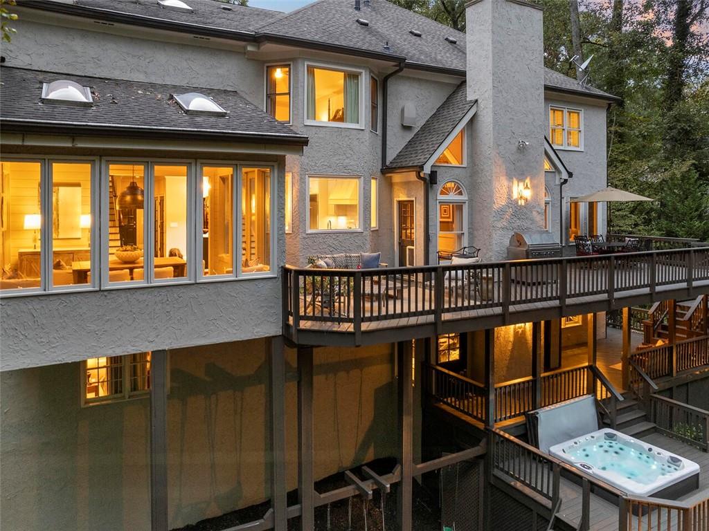 765 River Gate Drive, Sandy Springs, Georgia 30350, 5 Bedrooms Bedrooms, ,4 BathroomsBathrooms,Residential,Sold,765 River Gate Drive,7287495