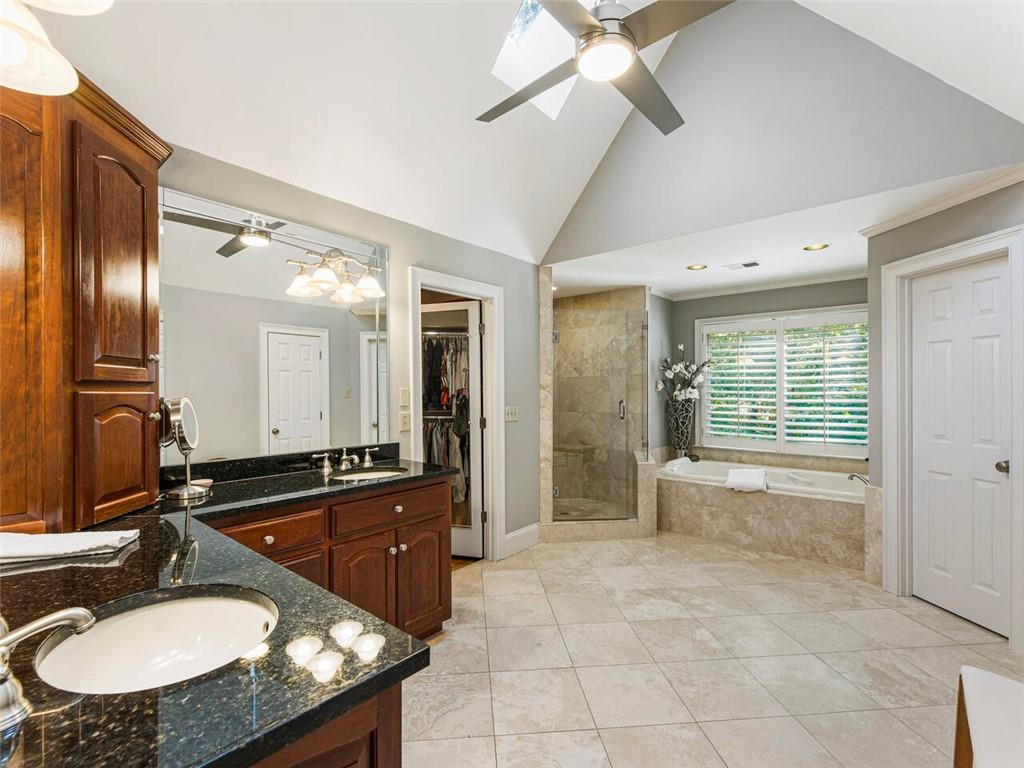 765 River Gate Drive, Sandy Springs, Georgia 30350, 5 Bedrooms Bedrooms, ,4 BathroomsBathrooms,Residential,Sold,765 River Gate Drive,7287495