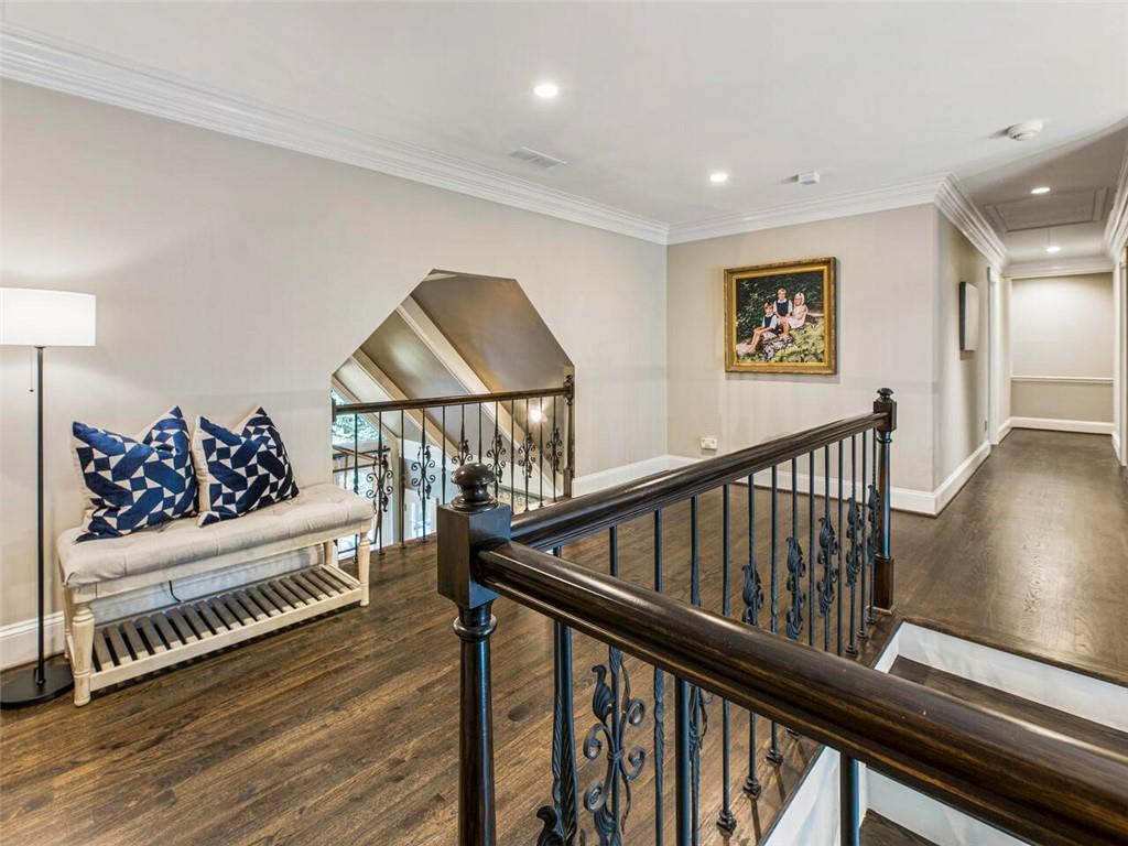 765 River Gate Drive, Sandy Springs, Georgia 30350, 5 Bedrooms Bedrooms, ,4 BathroomsBathrooms,Residential,Sold,765 River Gate Drive,7287495