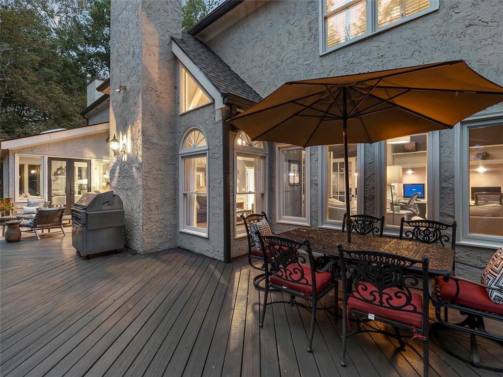 765 River Gate Drive, Sandy Springs, Georgia 30350, 5 Bedrooms Bedrooms, ,4 BathroomsBathrooms,Residential,Sold,765 River Gate Drive,7287495