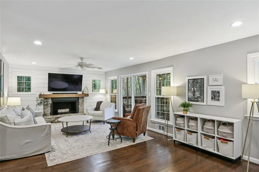 410 Dalrymple Road, Atlanta, Georgia 30328, 4 Bedrooms Bedrooms, ,2 BathroomsBathrooms,Residential,Sold,410 Dalrymple Road,7027933