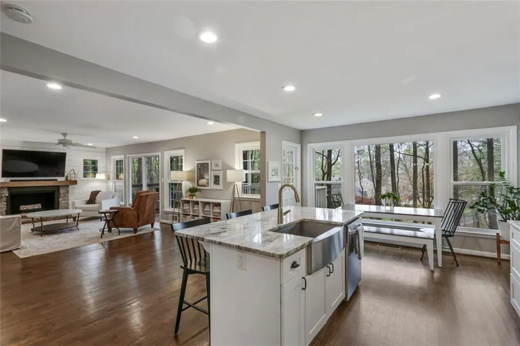 410 Dalrymple Road, Atlanta, Georgia 30328, 4 Bedrooms Bedrooms, ,2 BathroomsBathrooms,Residential,Sold,410 Dalrymple Road,7027933