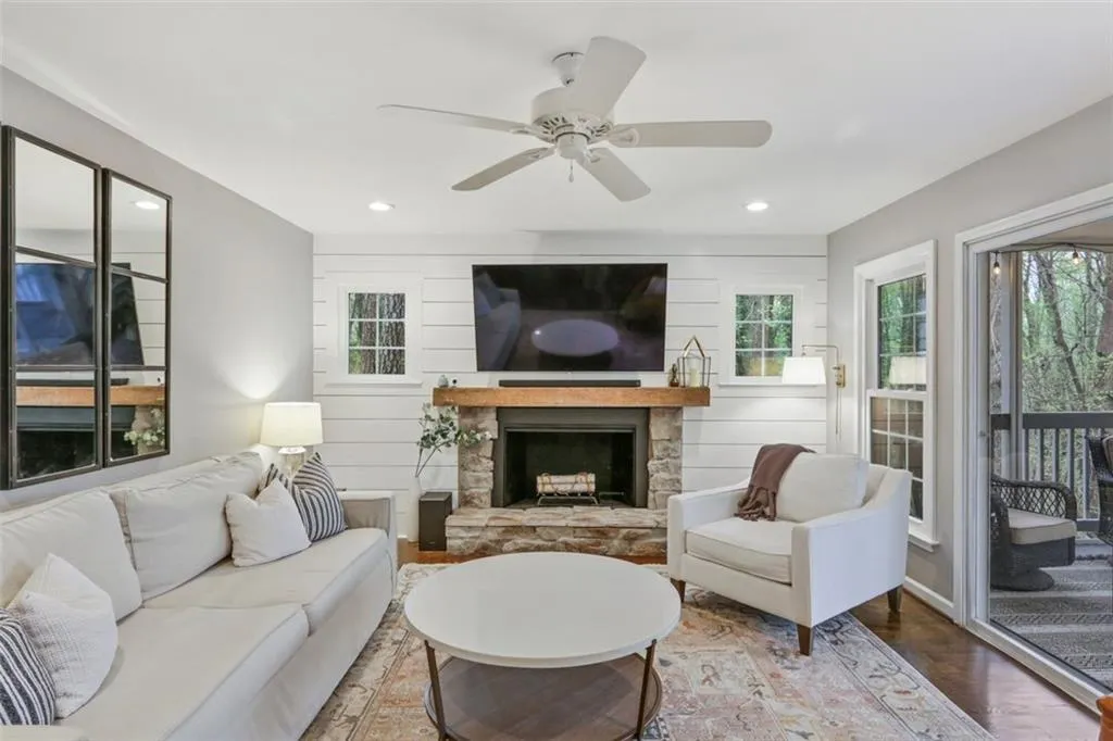 410 Dalrymple Road, Atlanta, Georgia 30328, 4 Bedrooms Bedrooms, ,2 BathroomsBathrooms,Residential,Sold,410 Dalrymple Road,7027933