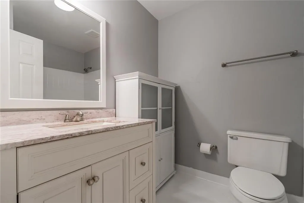 619 Barrington Hills Drive, Sandy Springs, Georgia 30350, 1 Bedroom Bedrooms, ,1 BathroomBathrooms,Residential,Sold,619 Barrington Hills Drive,6123941