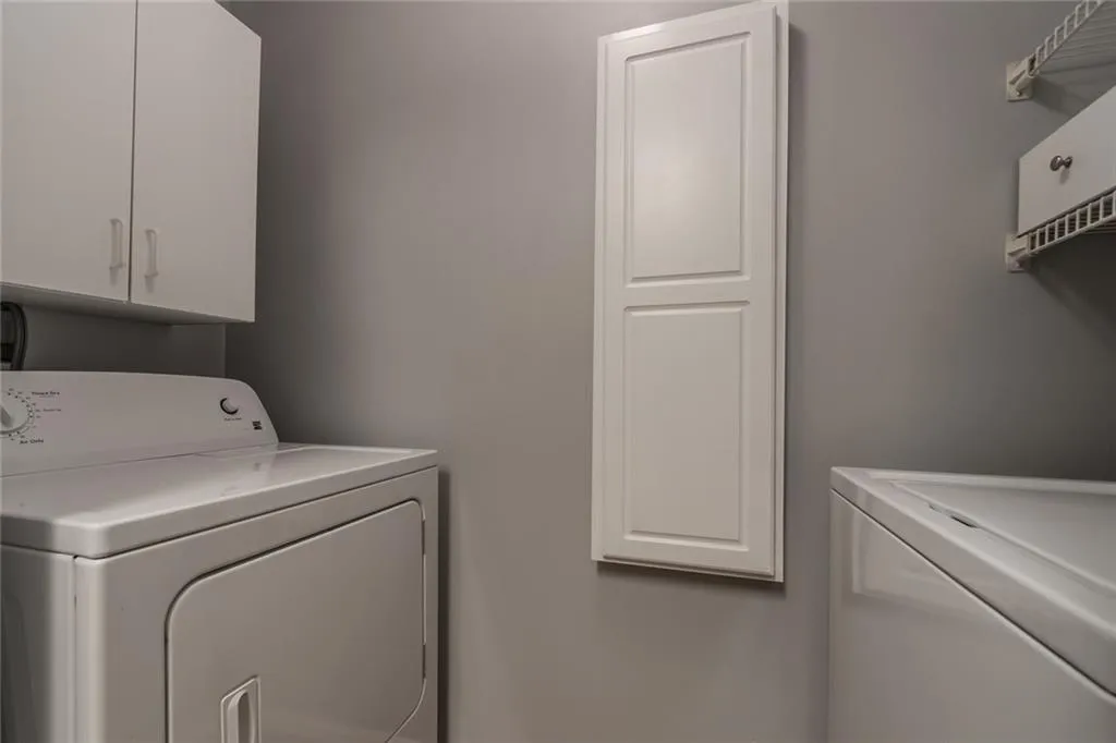 619 Barrington Hills Drive, Sandy Springs, Georgia 30350, 1 Bedroom Bedrooms, ,1 BathroomBathrooms,Residential,Sold,619 Barrington Hills Drive,6123941