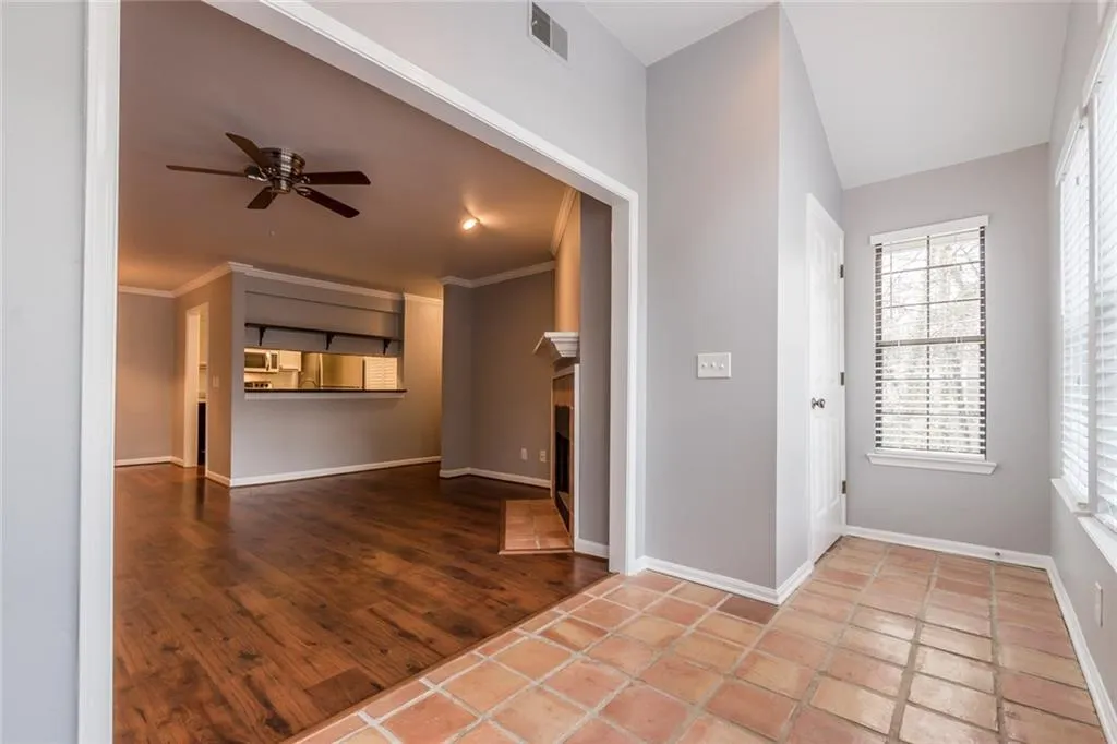619 Barrington Hills Drive, Sandy Springs, Georgia 30350, 1 Bedroom Bedrooms, ,1 BathroomBathrooms,Residential,Sold,619 Barrington Hills Drive,6123941