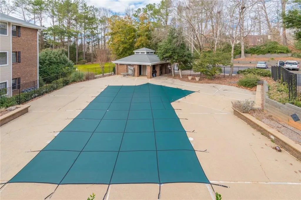 619 Barrington Hills Drive, Sandy Springs, Georgia 30350, 1 Bedroom Bedrooms, ,1 BathroomBathrooms,Residential,Sold,619 Barrington Hills Drive,6123941