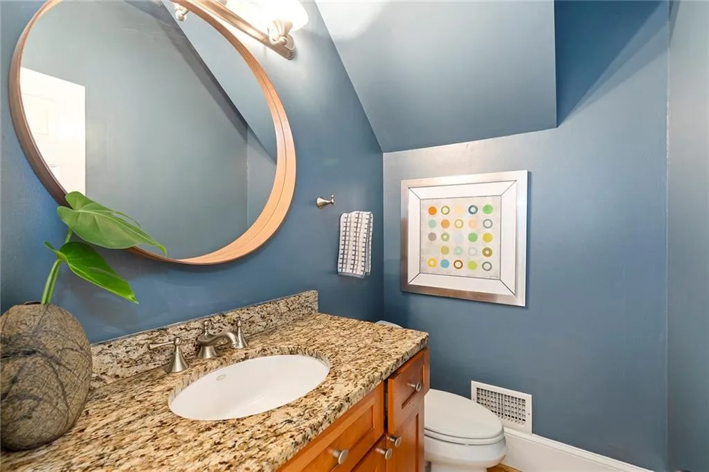 115 River Landing, Sandy Springs, Georgia 30350, 6 Bedrooms Bedrooms, ,4 BathroomsBathrooms,Residential,Sold,115 River Landing,6760884
