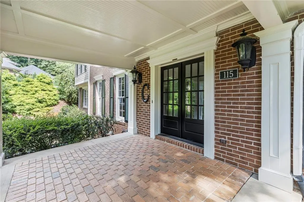 115 River Landing, Sandy Springs, Georgia 30350, 6 Bedrooms Bedrooms, ,4 BathroomsBathrooms,Residential,Sold,115 River Landing,6760884
