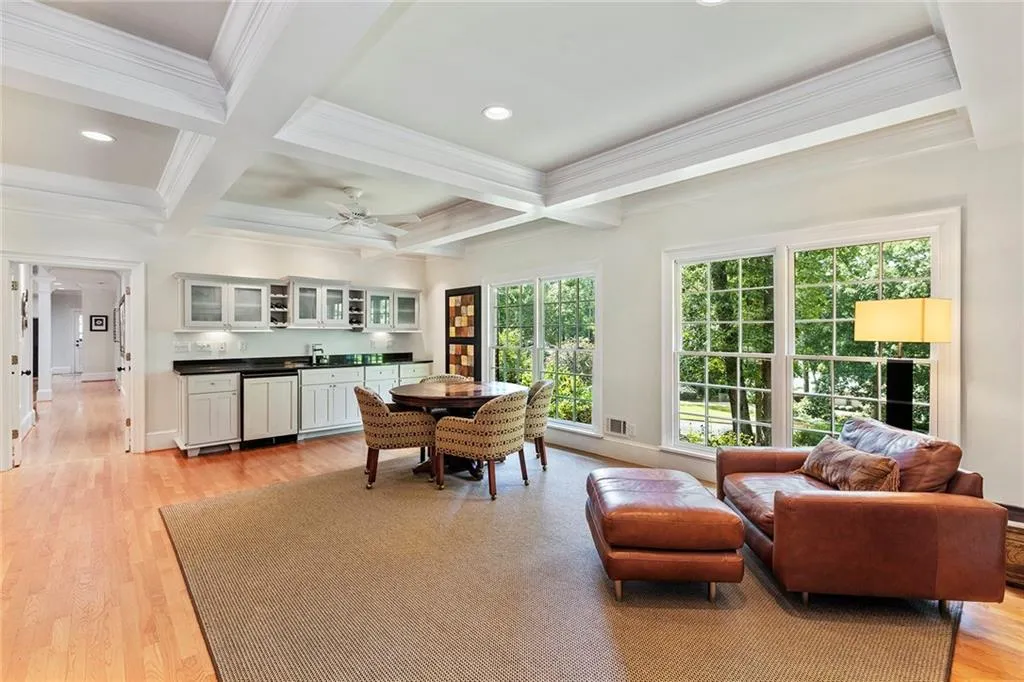 115 River Landing, Sandy Springs, Georgia 30350, 6 Bedrooms Bedrooms, ,4 BathroomsBathrooms,Residential,Sold,115 River Landing,6760884