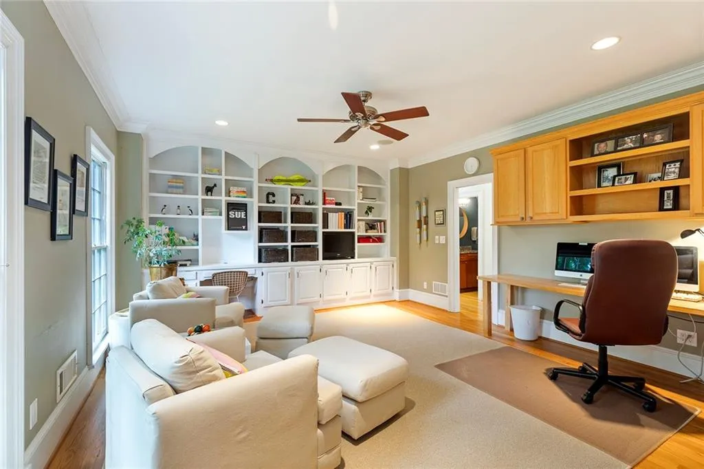 115 River Landing, Sandy Springs, Georgia 30350, 6 Bedrooms Bedrooms, ,4 BathroomsBathrooms,Residential,Sold,115 River Landing,6760884