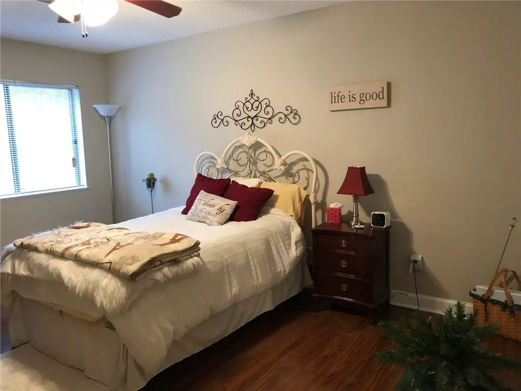 1001 Wingate Way, Sandy Springs, Georgia 30350, 2 Bedrooms Bedrooms, ,2 BathroomsBathrooms,Residential,Sold,1001 Wingate Way,5981930