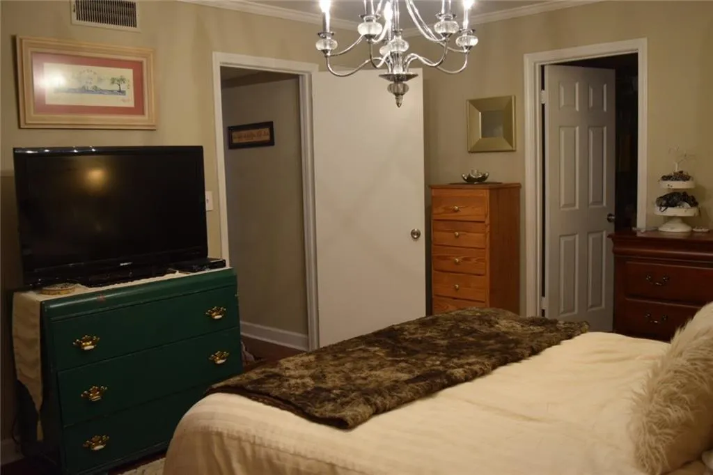 1001 Wingate Way, Sandy Springs, Georgia 30350, 2 Bedrooms Bedrooms, ,2 BathroomsBathrooms,Residential,Sold,1001 Wingate Way,5981930