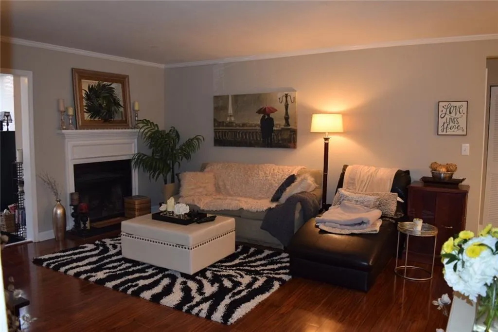 1001 Wingate Way, Sandy Springs, Georgia 30350, 2 Bedrooms Bedrooms, ,2 BathroomsBathrooms,Residential,Sold,1001 Wingate Way,5981930