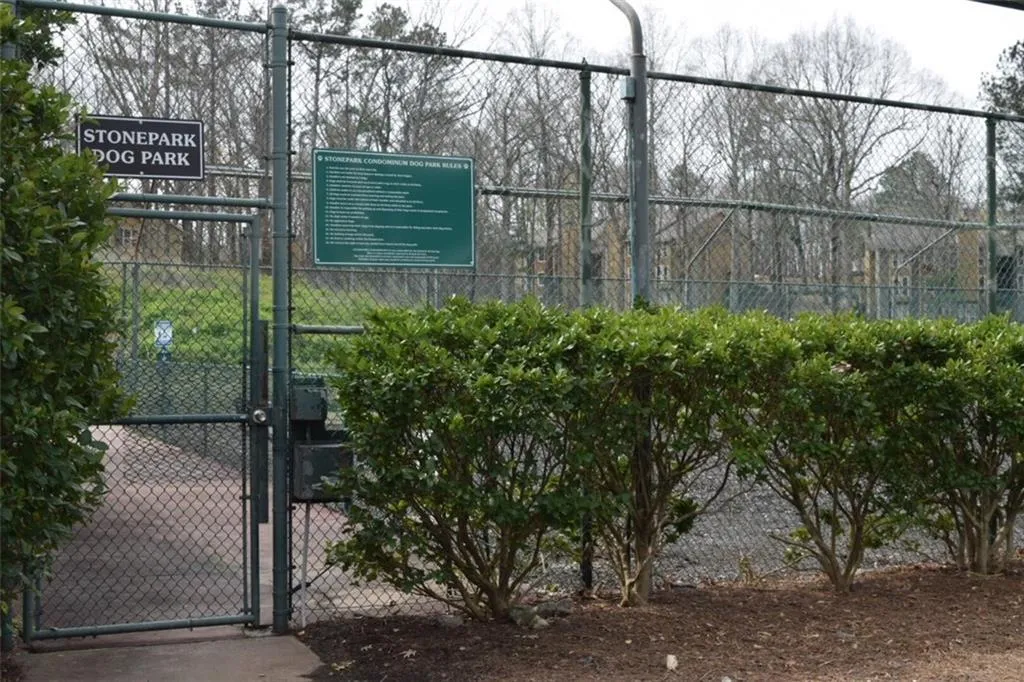 1001 Wingate Way, Sandy Springs, Georgia 30350, 2 Bedrooms Bedrooms, ,2 BathroomsBathrooms,Residential,Sold,1001 Wingate Way,5981930