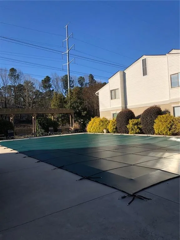 1001 Wingate Way, Sandy Springs, Georgia 30350, 2 Bedrooms Bedrooms, ,2 BathroomsBathrooms,Residential,Sold,1001 Wingate Way,5981930