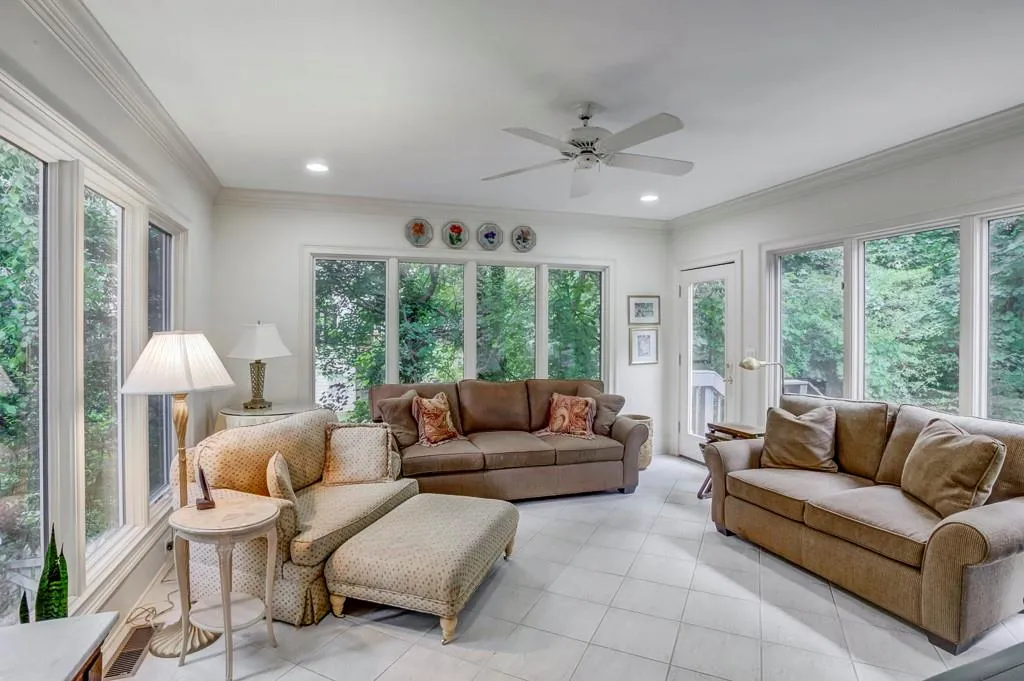 230 Grosvenor Place, Sandy Springs, Georgia 30328, 4 Bedrooms Bedrooms, ,4 BathroomsBathrooms,Residential,Sold,230 Grosvenor Place,6892767
