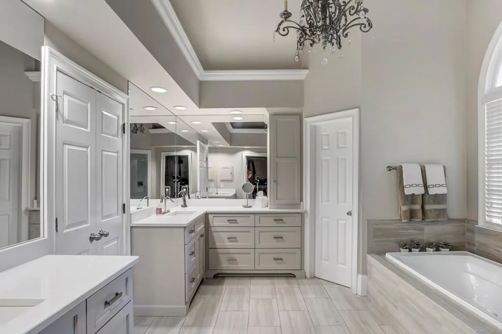 230 Grosvenor Place, Sandy Springs, Georgia 30328, 4 Bedrooms Bedrooms, ,4 BathroomsBathrooms,Residential,Sold,230 Grosvenor Place,6892767