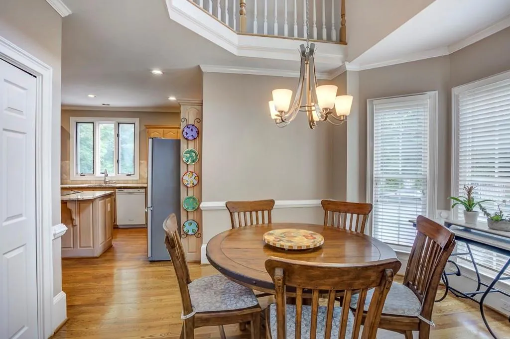 230 Grosvenor Place, Sandy Springs, Georgia 30328, 4 Bedrooms Bedrooms, ,4 BathroomsBathrooms,Residential,Sold,230 Grosvenor Place,6892767