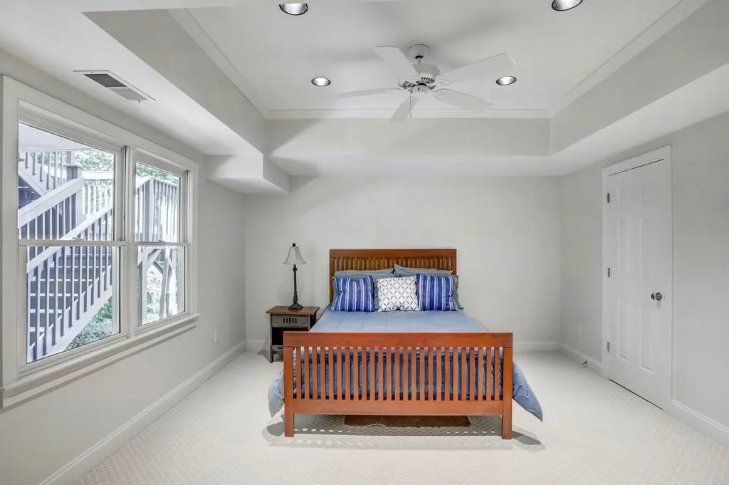 230 Grosvenor Place, Sandy Springs, Georgia 30328, 4 Bedrooms Bedrooms, ,4 BathroomsBathrooms,Residential,Sold,230 Grosvenor Place,6892767