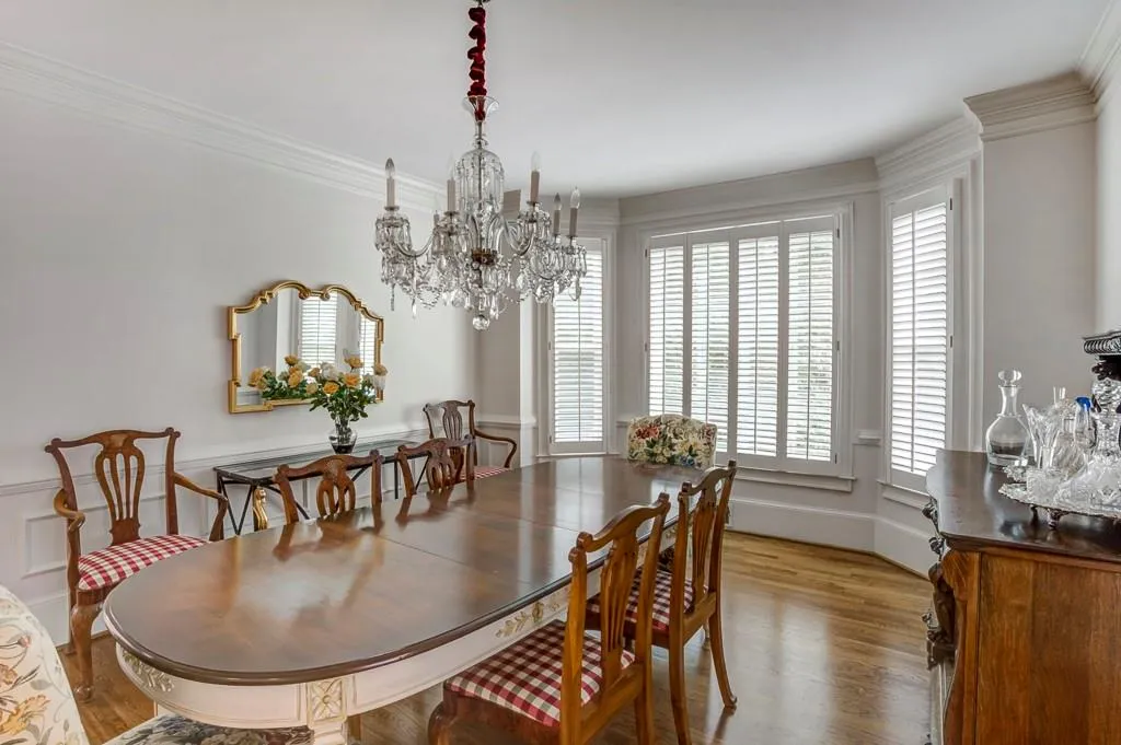 230 Grosvenor Place, Sandy Springs, Georgia 30328, 4 Bedrooms Bedrooms, ,4 BathroomsBathrooms,Residential,Sold,230 Grosvenor Place,6892767