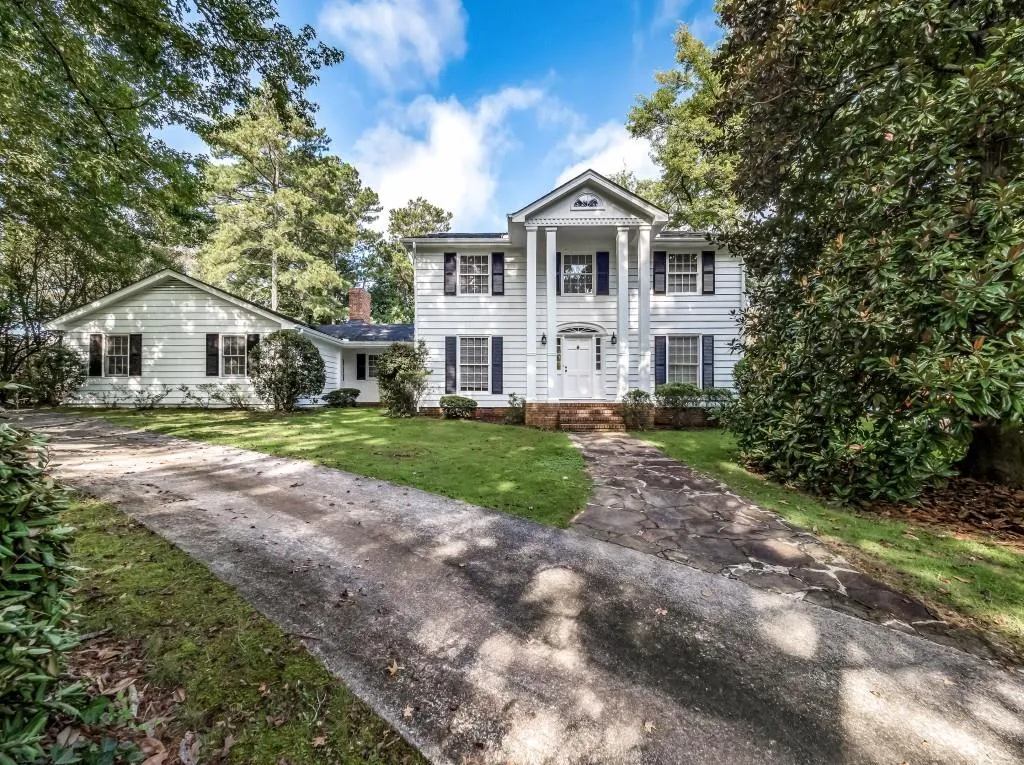 7360 Hunters Branch Drive, Sandy Springs, Georgia 30328, 4 Bedrooms Bedrooms, ,3 BathroomsBathrooms,Residential,Sold,7360 Hunters Branch Drive,6776717
