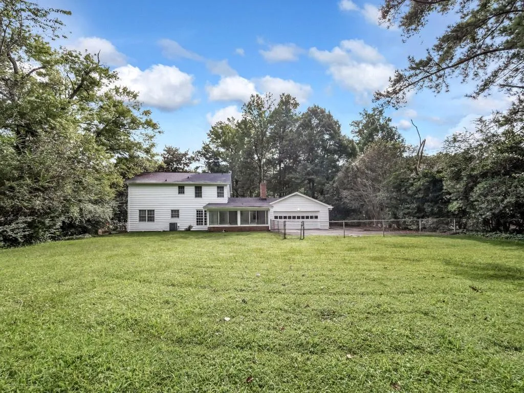 7360 Hunters Branch Drive, Sandy Springs, Georgia 30328, 4 Bedrooms Bedrooms, ,3 BathroomsBathrooms,Residential,Sold,7360 Hunters Branch Drive,6776717