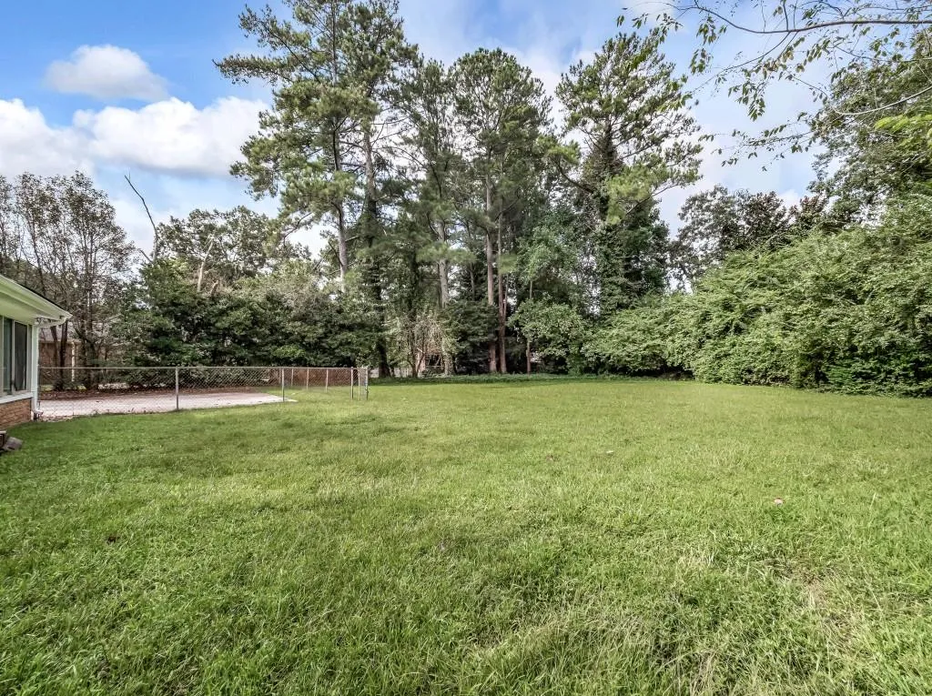7360 Hunters Branch Drive, Sandy Springs, Georgia 30328, 4 Bedrooms Bedrooms, ,3 BathroomsBathrooms,Residential,Sold,7360 Hunters Branch Drive,6776717