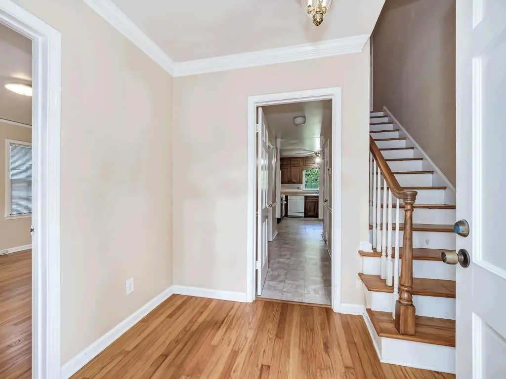 7360 Hunters Branch Drive, Sandy Springs, Georgia 30328, 4 Bedrooms Bedrooms, ,3 BathroomsBathrooms,Residential,Sold,7360 Hunters Branch Drive,6776717