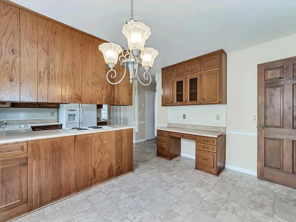 7360 Hunters Branch Drive, Sandy Springs, Georgia 30328, 4 Bedrooms Bedrooms, ,3 BathroomsBathrooms,Residential,Sold,7360 Hunters Branch Drive,6776717
