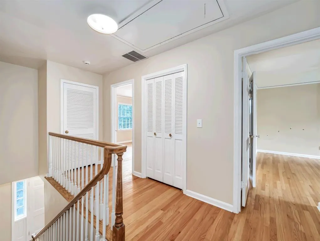 7360 Hunters Branch Drive, Sandy Springs, Georgia 30328, 4 Bedrooms Bedrooms, ,3 BathroomsBathrooms,Residential,Sold,7360 Hunters Branch Drive,6776717