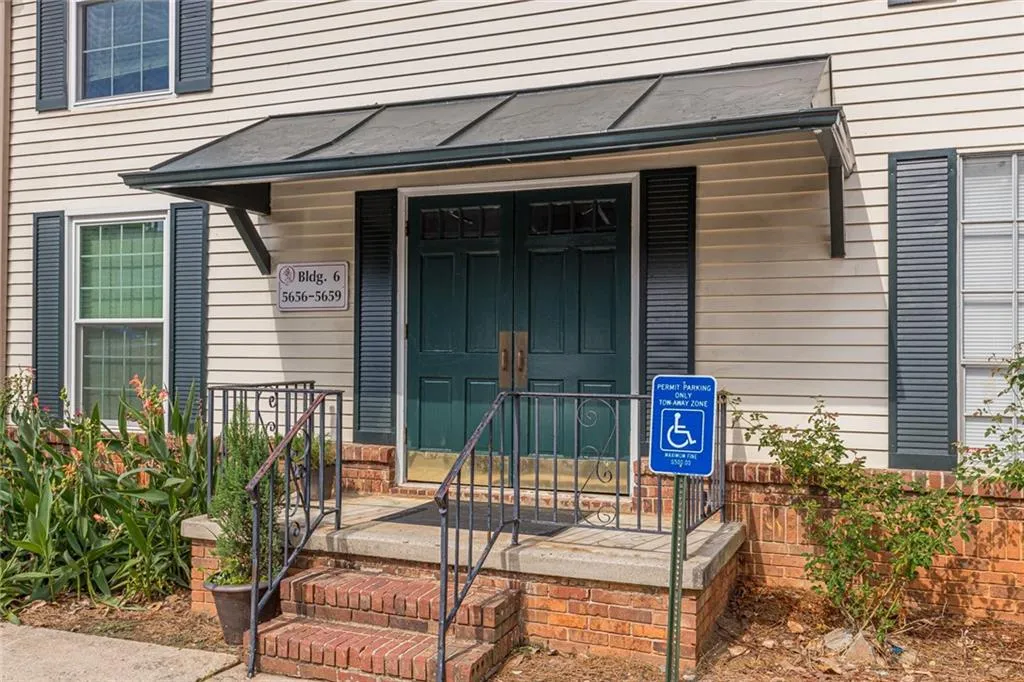 5658 Kingsport Drive Unit 6, Sandy Springs, Georgia 30342, 2 Bedrooms Bedrooms, ,1 BathroomBathrooms,Residential,Sold,5658 Kingsport Drive Unit 6,7100101 5658 Kingsport Drive Unit 6, Sandy Springs, Georgia 30342, 2 Bedrooms Bedrooms, ,1 BathroomBathrooms,Residential,Sold,5658 Kingsport Drive Unit 6,7100101