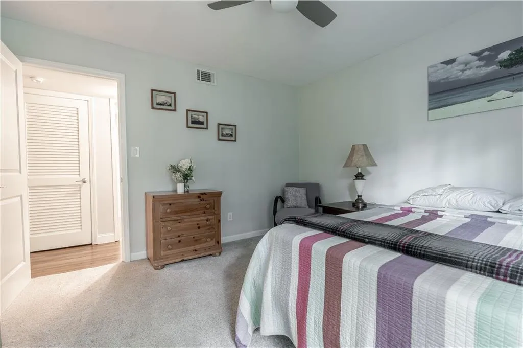 725 Dalrymple Road Unit 2e, Sandy Springs, Georgia 30328, 2 Bedrooms Bedrooms, ,2 BathroomsBathrooms,Residential,Sold,725 Dalrymple Road Unit 2e,7049381