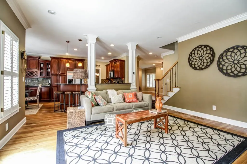 2745 Brookgrove Court Se, Atlanta, Georgia 30339, 3 Bedrooms Bedrooms, ,2 BathroomsBathrooms,Residential,Sold,2745 Brookgrove Court Se,5640657