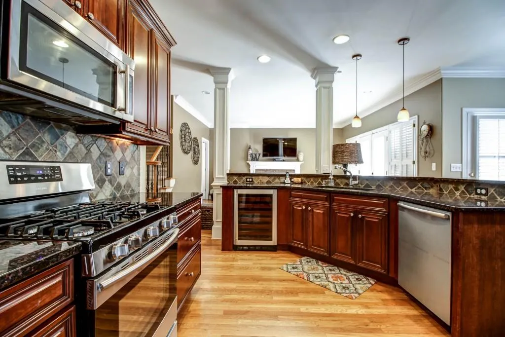 2745 Brookgrove Court Se, Atlanta, Georgia 30339, 3 Bedrooms Bedrooms, ,2 BathroomsBathrooms,Residential,Sold,2745 Brookgrove Court Se,5640657