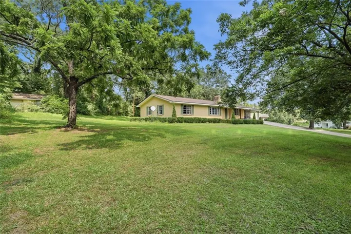 264 School St Street, Gillsville, Georgia 30543