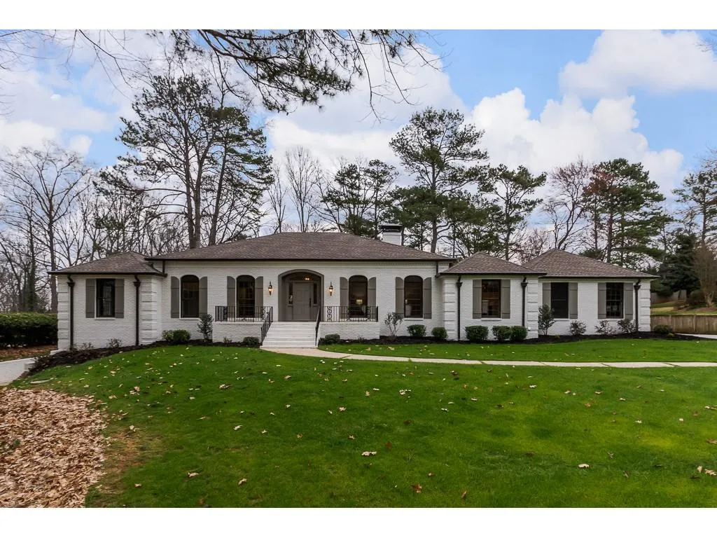 7545 Chaparral Drive, Sandy Springs, Georgia 30350, 5 Bedrooms Bedrooms, ,4 BathroomsBathrooms,Residential,Sold,7545 Chaparral Drive,6690036