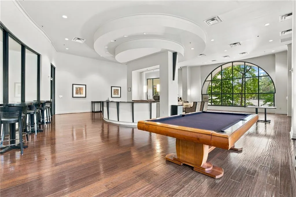 3040 Peachtree Road Nw Unit 708, Atlanta, Georgia 30305, 1 Bedroom Bedrooms, 0 ,1 BathroomBathrooms,Residential,For Sale,3040 Peachtree Road Nw Unit 708,7840169