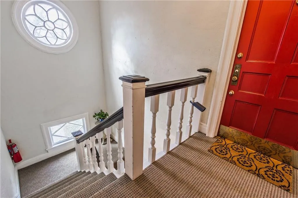 2230 Peachtree Road Nw Unit A6, Atlanta, Georgia 30309, 2 Bedrooms Bedrooms, ,1 BathroomBathrooms,Residential,Sold,2230 Peachtree Road Nw Unit A6,5942433