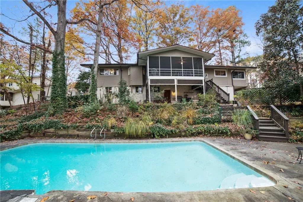 5580 Benton Woods Drive, Atlanta, Georgia 30342, 5 Bedrooms Bedrooms, ,3 BathroomsBathrooms,Residential,Sold,5580 Benton Woods Drive,6105331