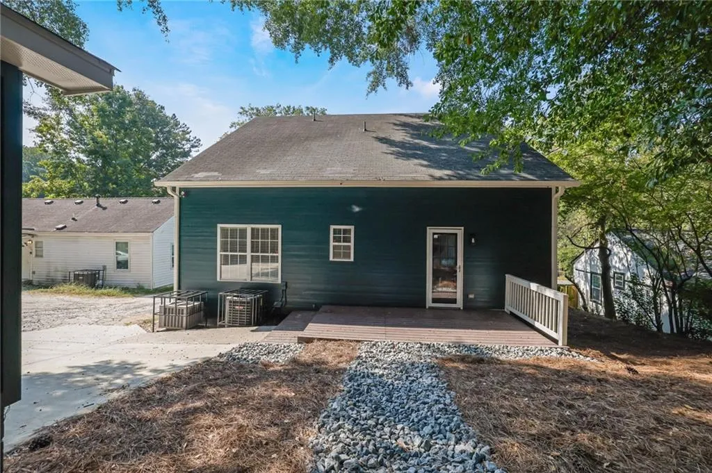 2031 North Avenue Nw, Atlanta, Georgia 30318, 8 Bedrooms Bedrooms, ,4 BathroomsBathrooms,Residential,For Sale,2031 North Avenue Nw,7650466